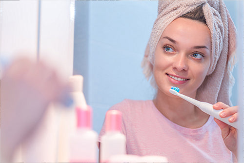 Jak správně vybrat a používat elektrický zubní kartáček?