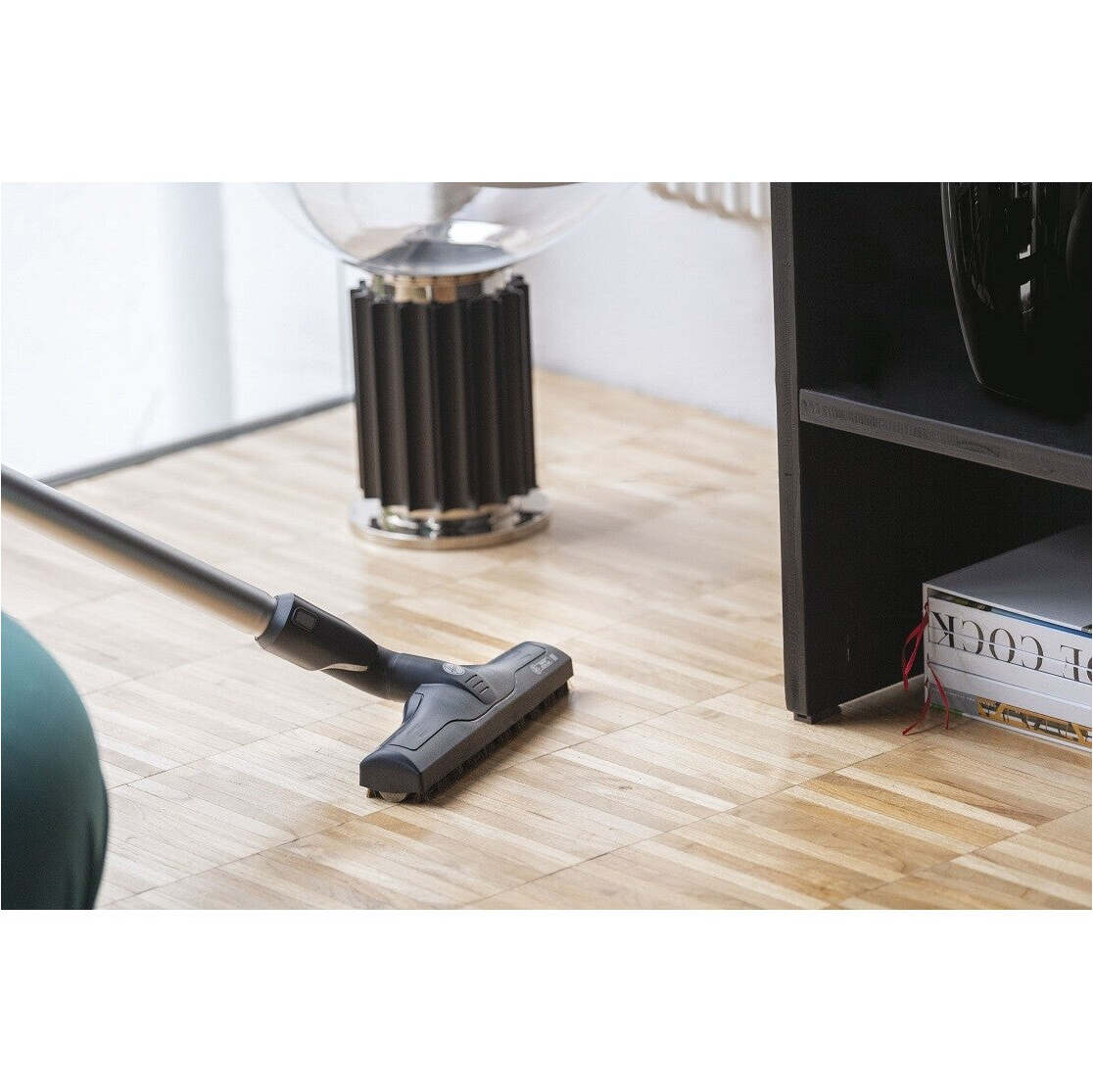 Bezsáčkový vysavač Hoover HP720PET 011