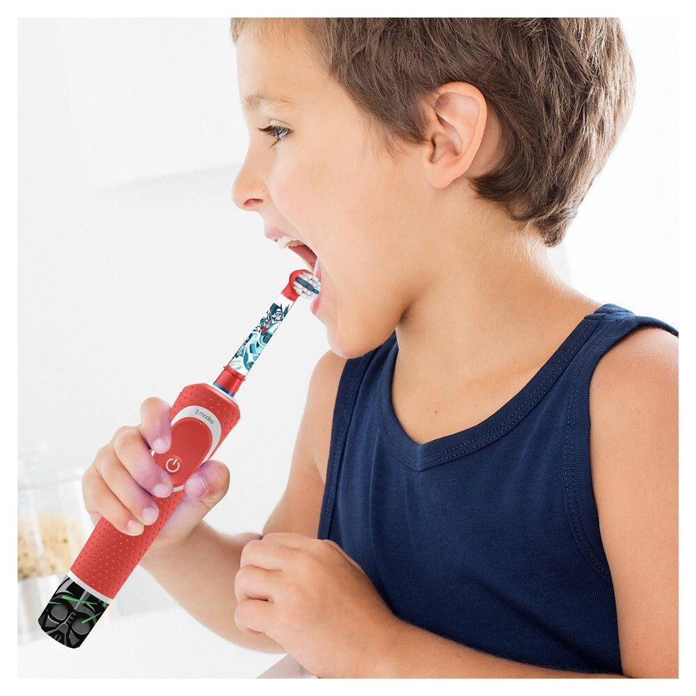 Dětský zubní kartáček Oral-B Vitality Kids Star Wars + pouzdro