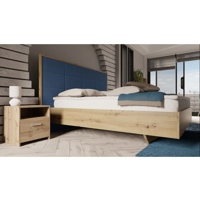 Dřevěná postel Leticia 180x200, dub, vč. matrace, roštu a ÚP