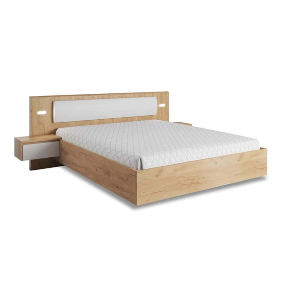 Levně Dřevěná postel Xelo 160x200, 2x noční stolek, bez roštu a mat.