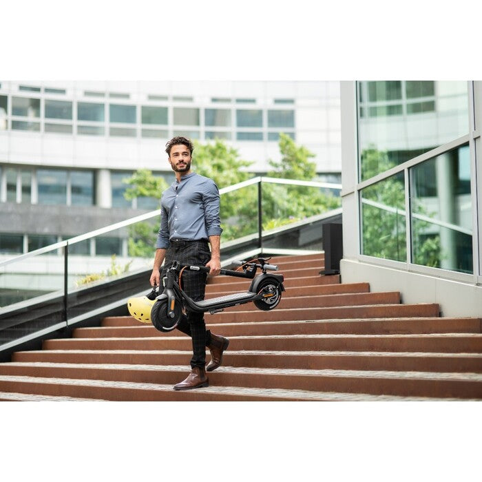 Elektrokoloběžka Ninebot Kickscooter F25E, 25km/h, až 25km