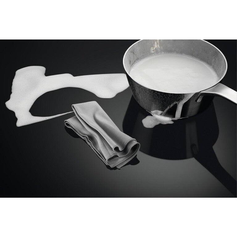 Indukční varná deska AEG Mastery IKE 84471XB