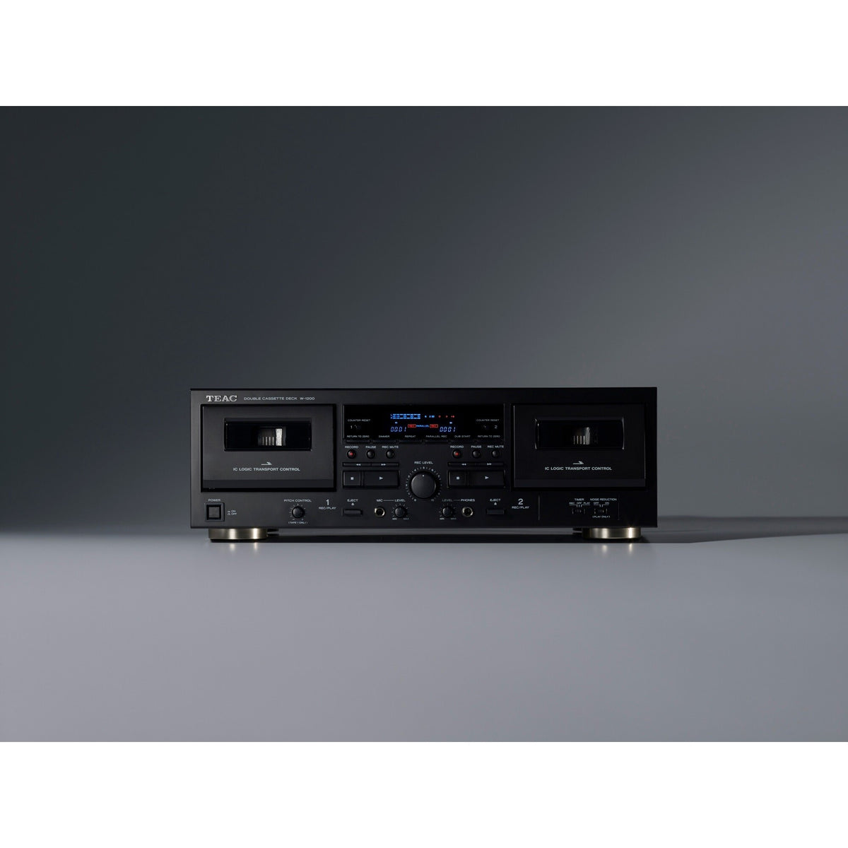 Kazetový radiomagnetofon TEAC W-1200, černý