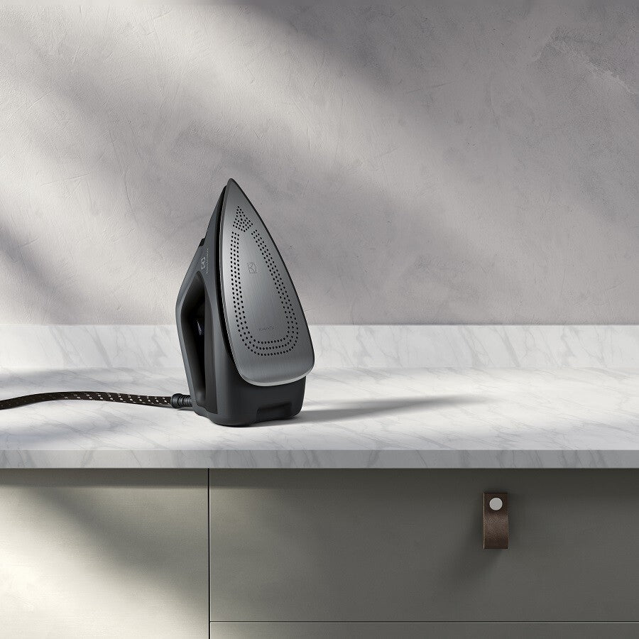 Parní generátor Electrolux Refine 600 E6ST1-8EG