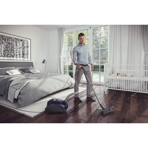 Sáčkový vysavač Electrolux UltraSilencer EUSC62DB