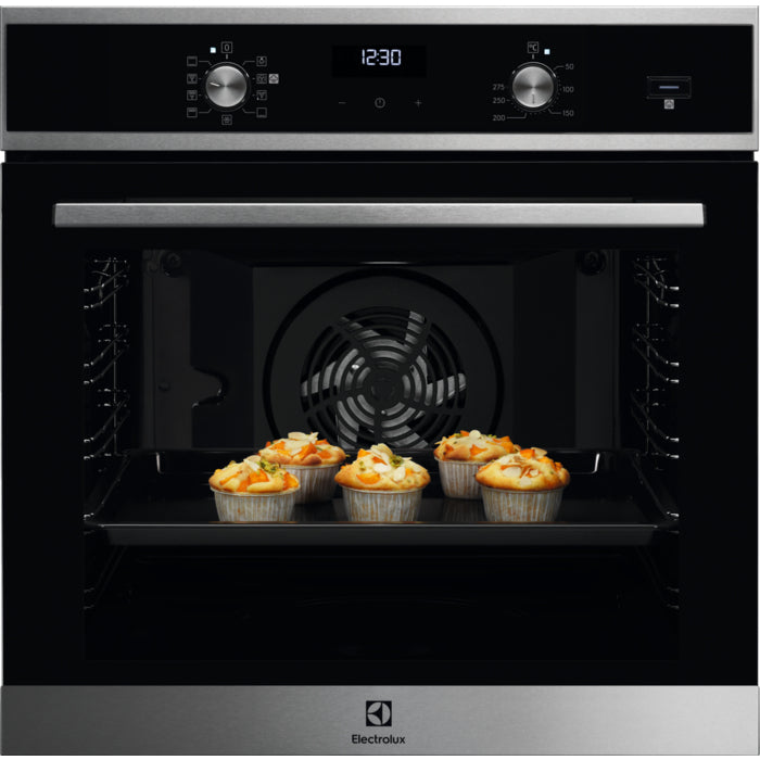Vestavná trouba Electrolux 600 PRO SteamBake EOD5H70X
