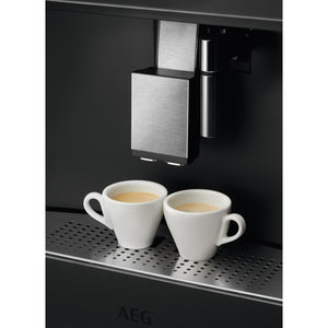 Vestavný kávovar AEG Mastery KKB894500B